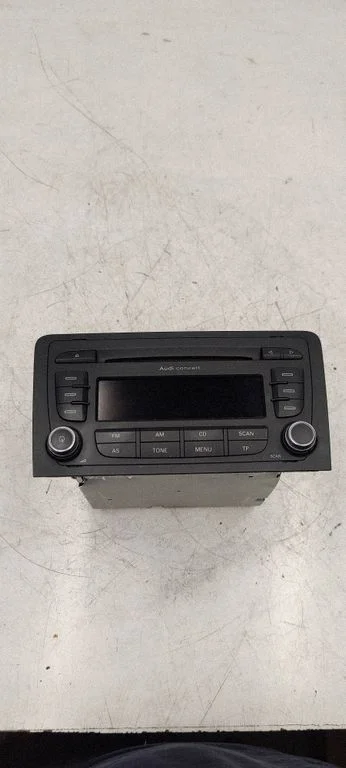 Radio, odtwarzacz CD/DVD, nawigacja – Audi A3 S3 8P (2003-2012)
