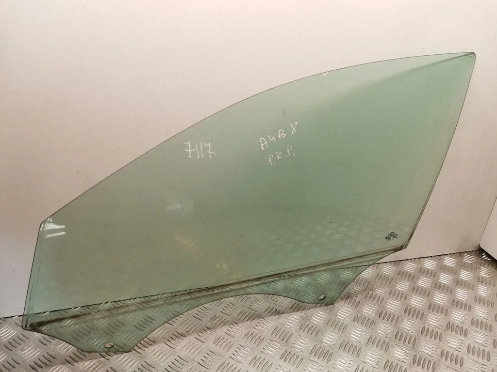 Front door window glass four-door DOT692M3240AS2
