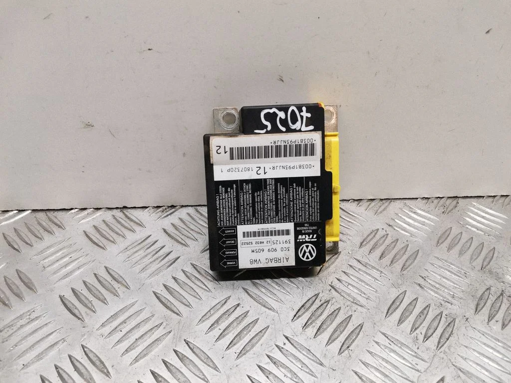 Airbag control unit/module 3C0909605M