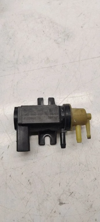 Zawór elektromagnetyczny turbo 1k0906627A