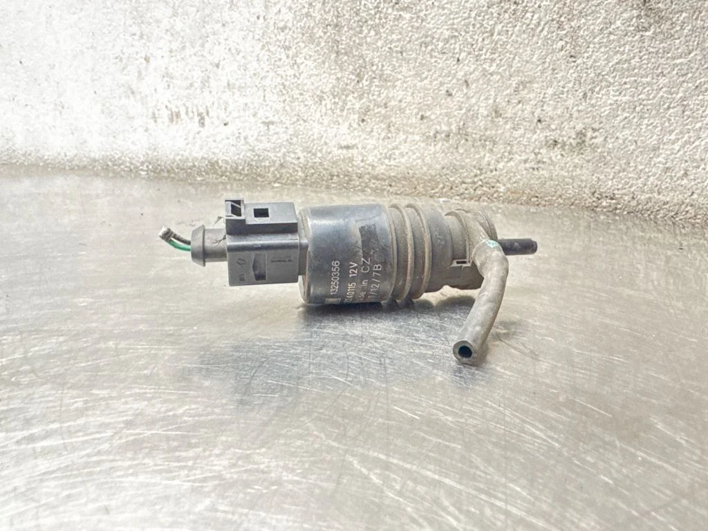 Windscreen/windshield washer pump 13250356