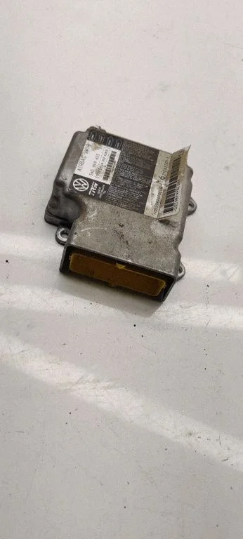 Turvapatjade juhtplokk – Volkswagen Passat CC (2008-2016)
