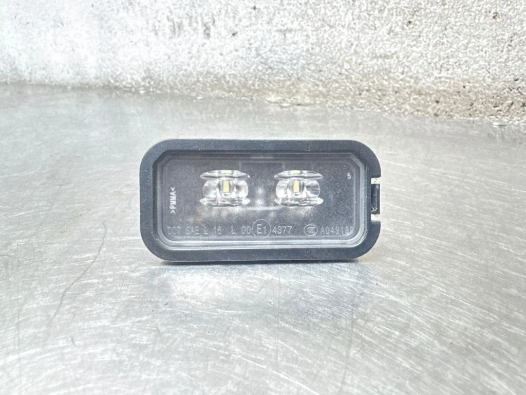 Number plate light 39068024