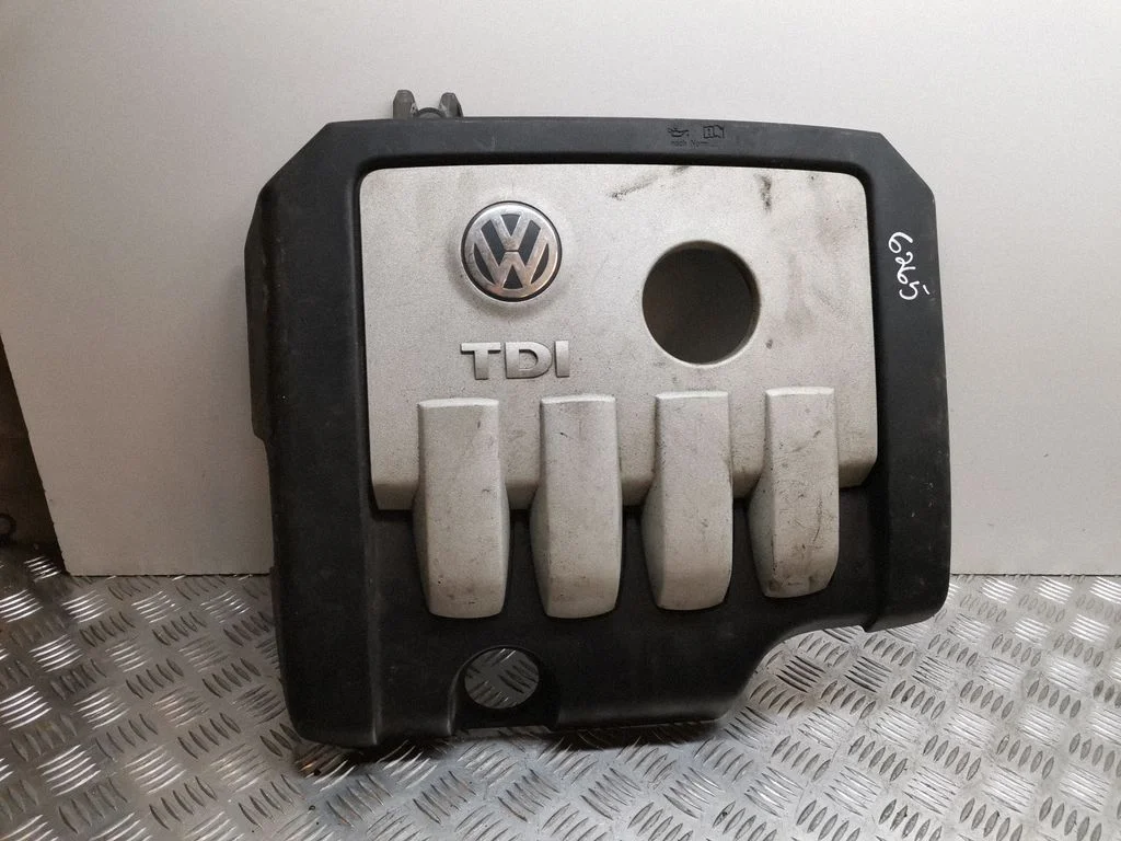 Engine cover (trim) 03G103925BG