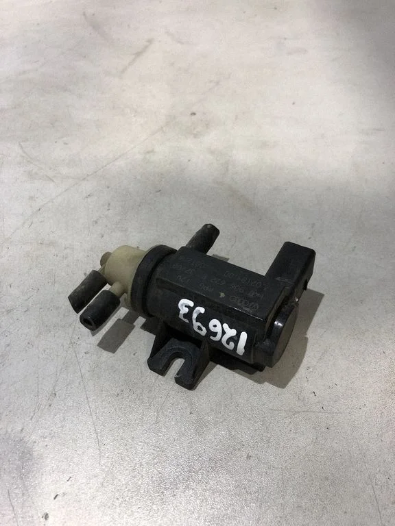 Zawór elektromagnetyczny turbo 1K0906627E