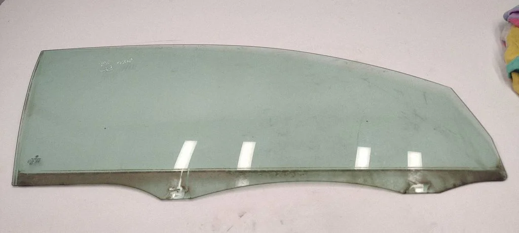 Front door window glass four-door – front right