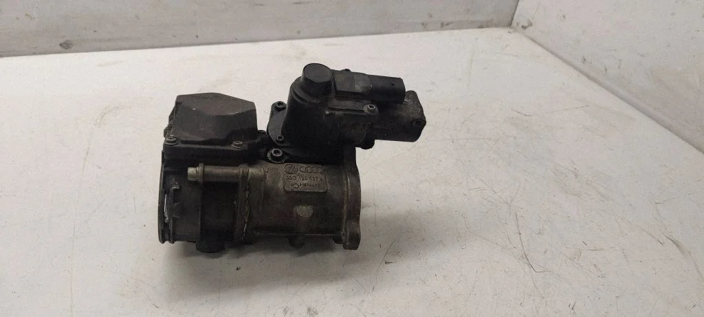 EGR valve 03G129637A