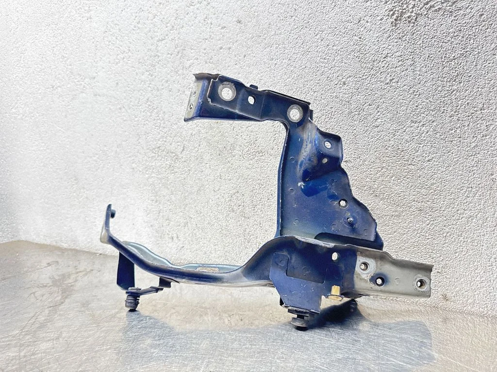 Esitule kinnitusklamber – Opel Zafira A (1999-2005)