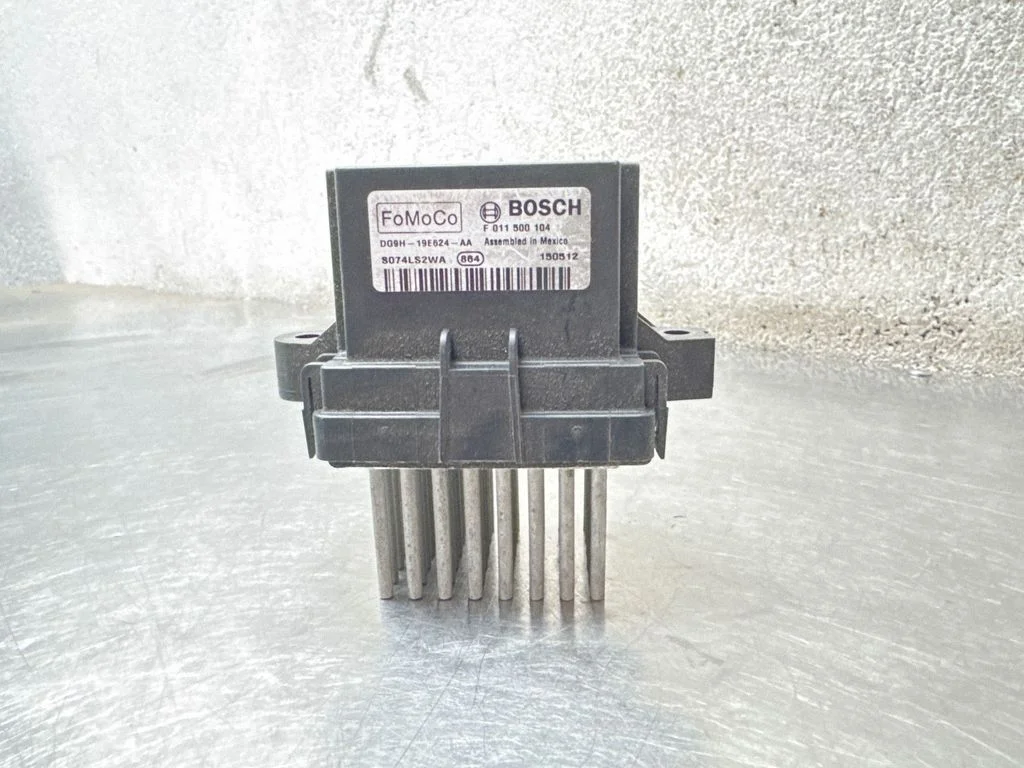 Heater blower motor/fan resistor DG9H19E624AA