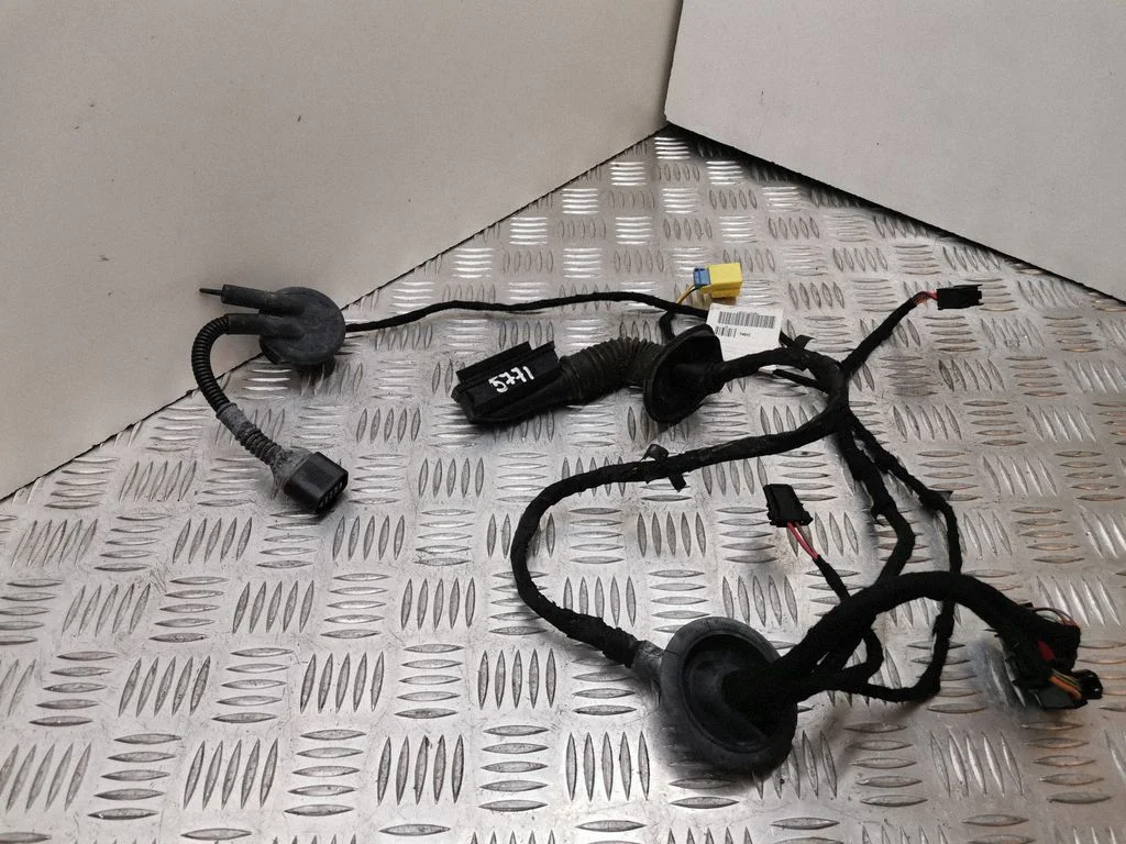 Rear door wiring loom 4F0971841E