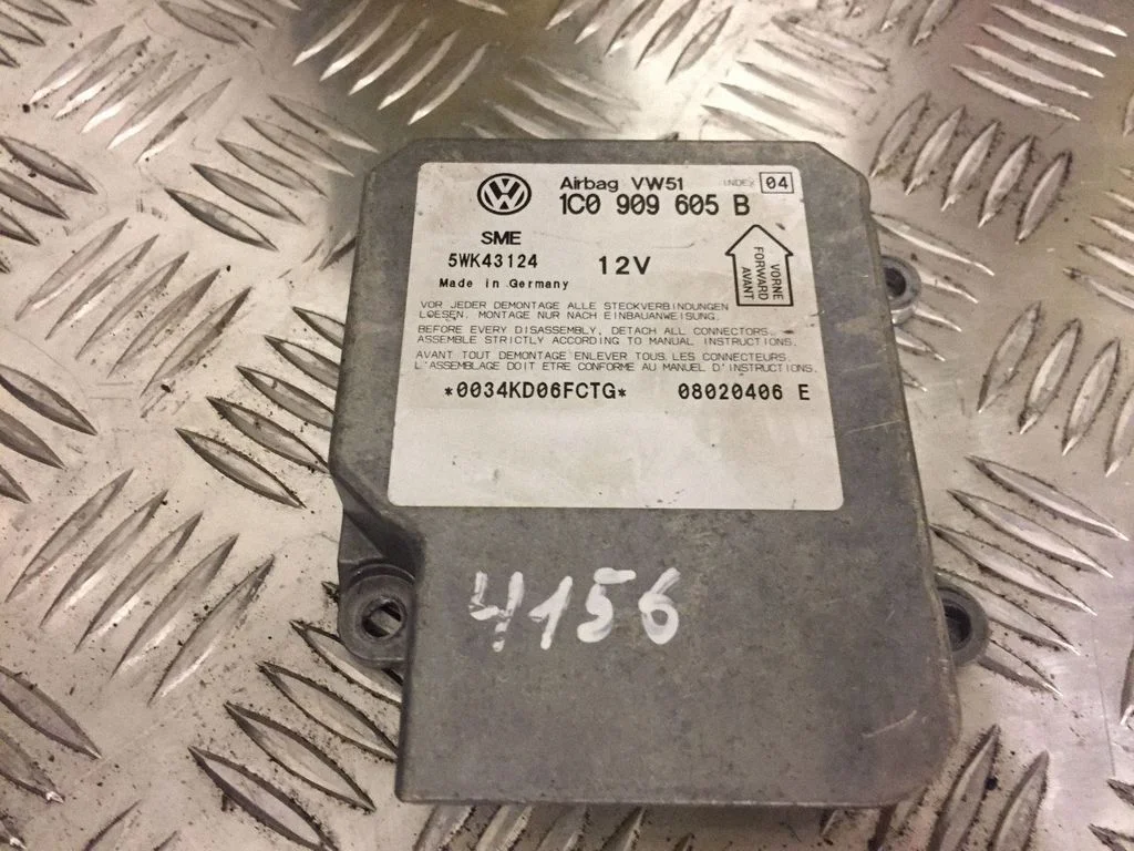 Turvapatjade juhtplokk 1C0909605B