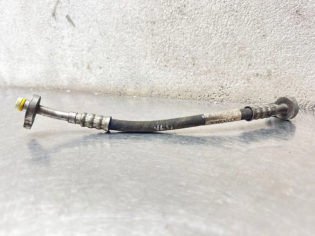 Air conditioning (A/C) pipe/hose – Volvo V60 (2013-2018)