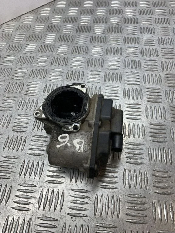 EGR valve 000173577