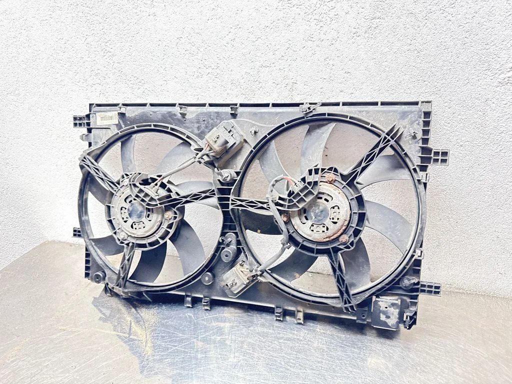 Coolant radiator 22818551