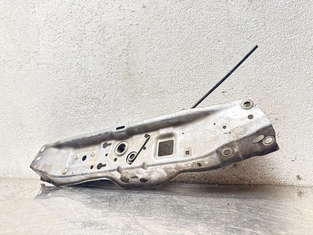 Pas przedni – Opel Astra H (2004-2012)