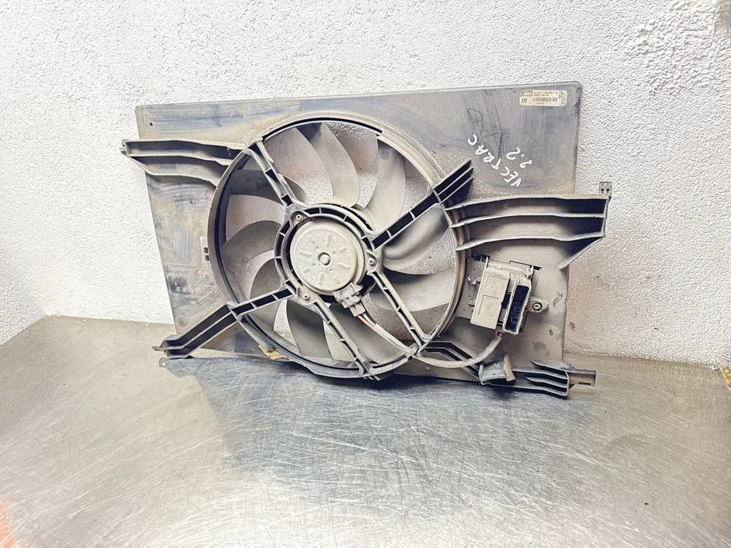 Radiator cooling fan shroud – Opel Vectra C (2002-2005)