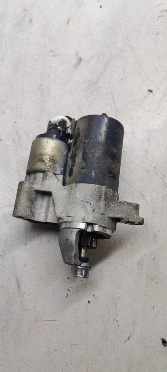 Starter motor 06d911021b