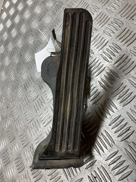 Accelerator throttle pedal 1K1721503P
