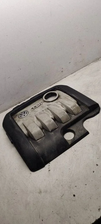 Engine cover (trim) 03G103925G