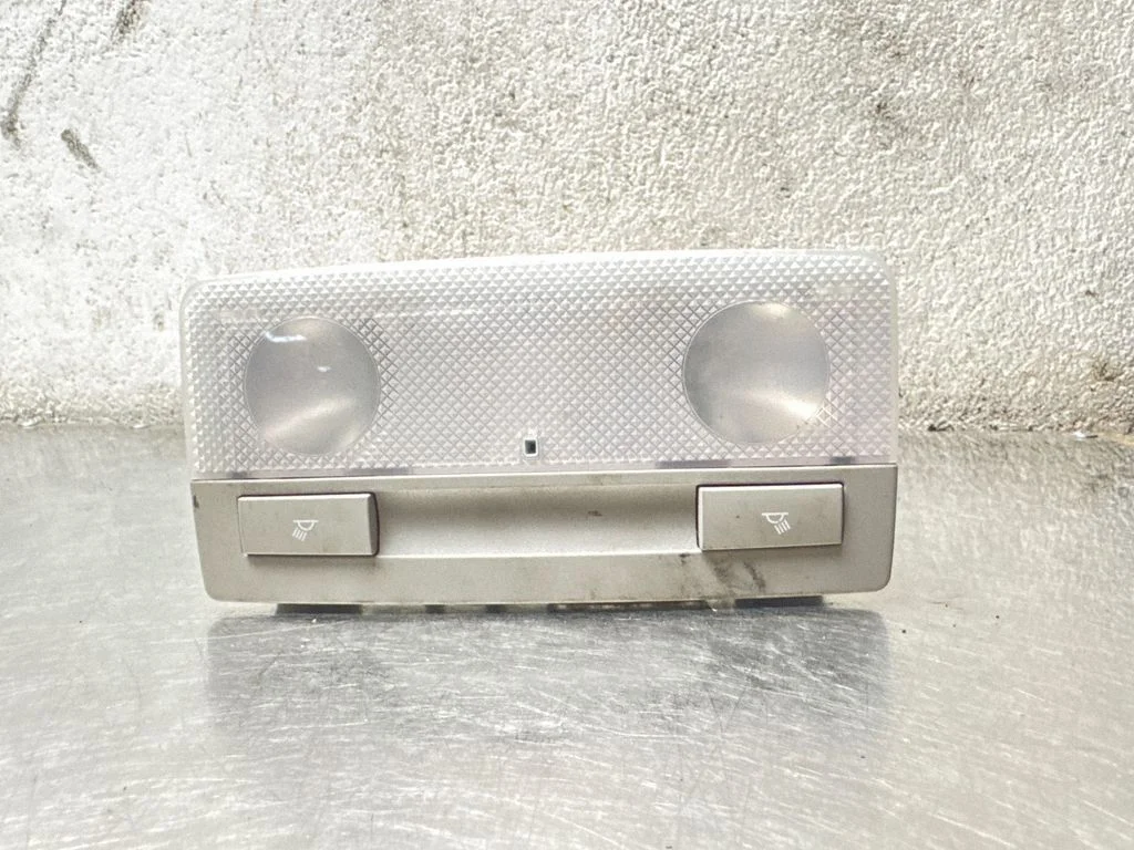 Front seat light 316627975