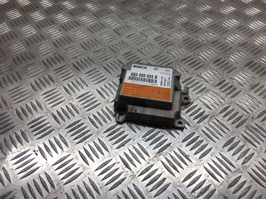 Turvapatjade juhtplokk – Audi A4 S4 B6 8E 8H (2001-2005)