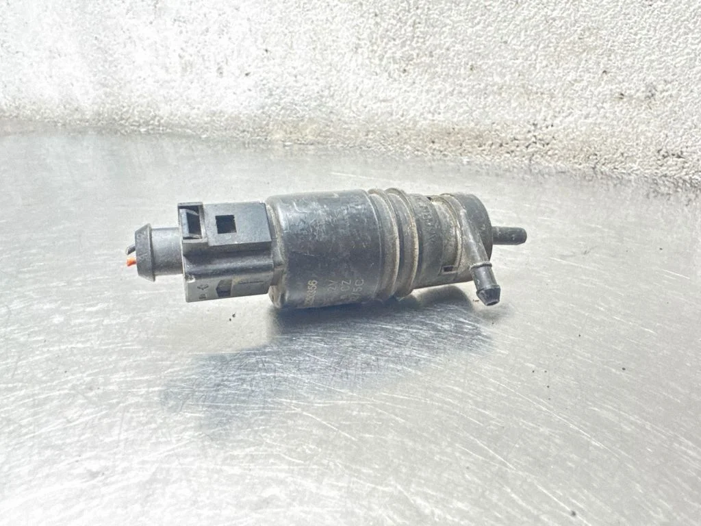 Klaasipesuvedeliku pump (klaaside) – Opel Antara (2006-2016)