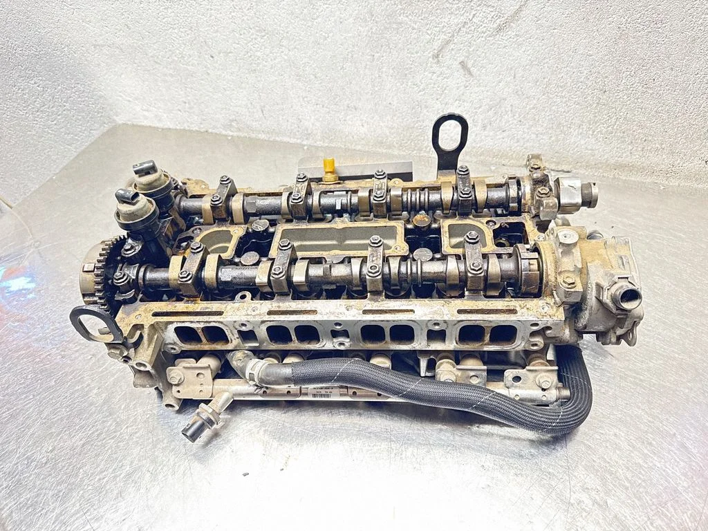 Engine head RFEJ7E6090EC
