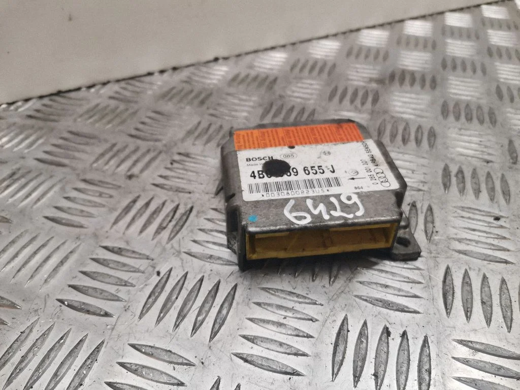 Drošības spilvenu vadības bloks – Audi A4 S4 B7 8E 8H (2005-2008)