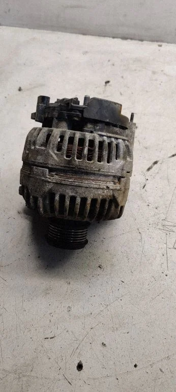 Generator/alternator 06F903023F
