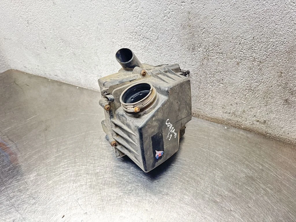 Air filter box