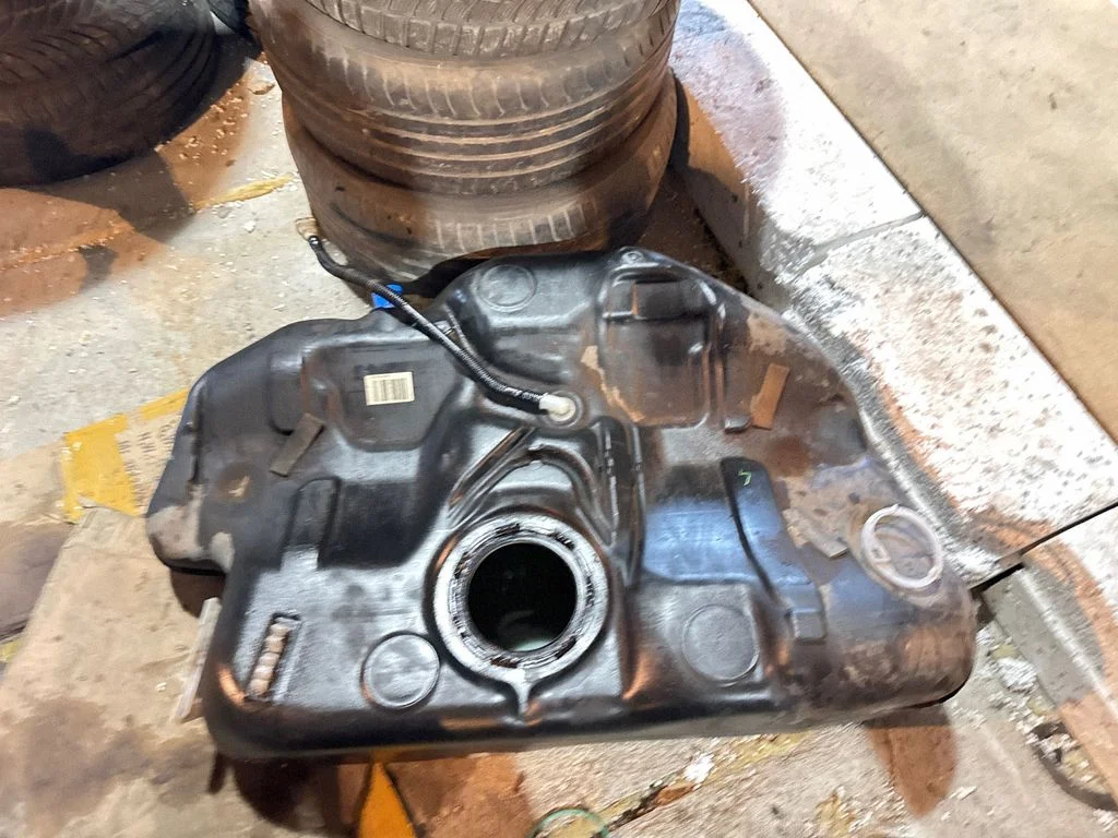 Fuel tank 13247189
