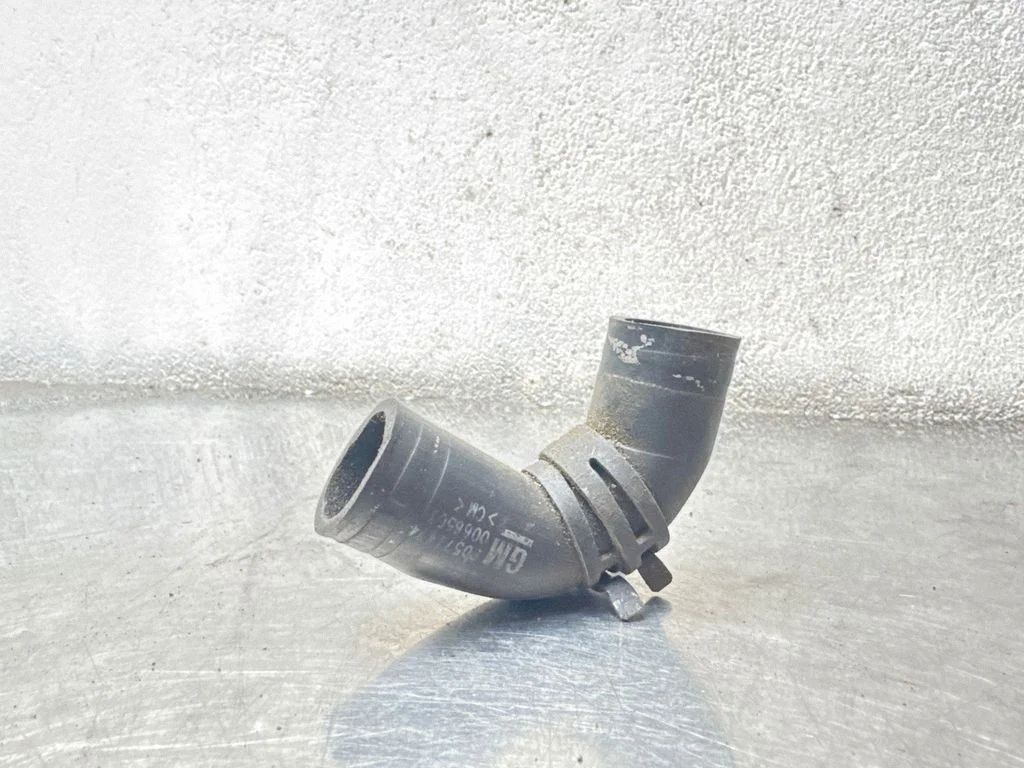 Breather hose/pipe – Opel Astra H (2004-2012)