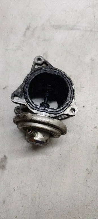 EGR vārsts 038129637d