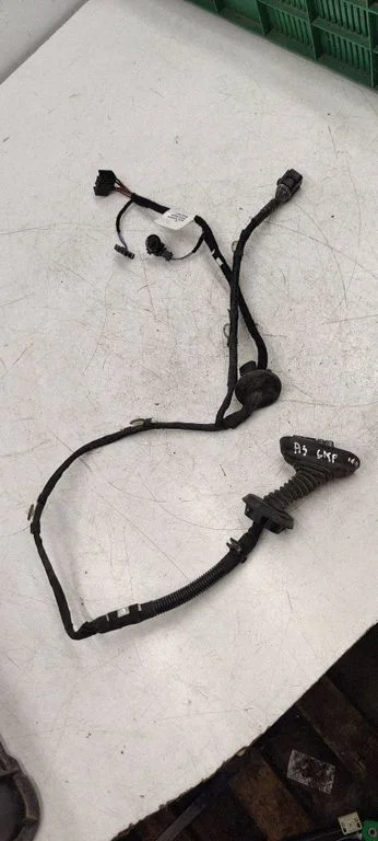 Rear door wiring loom 8P4971687T