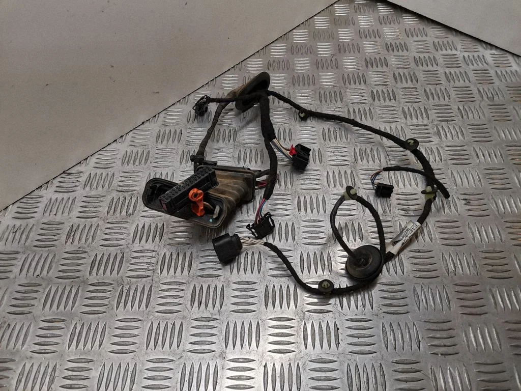 Rear door wiring loom 3C4971694MA