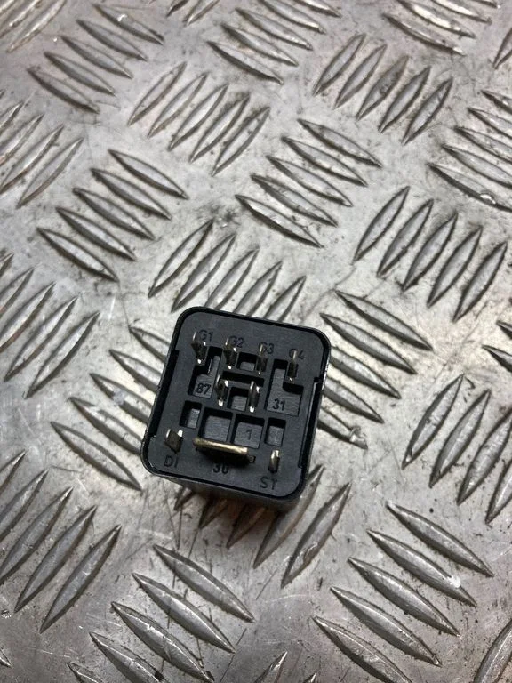 Glow plug pre-heat relay – Volkswagen Passat CC (2008-2016)