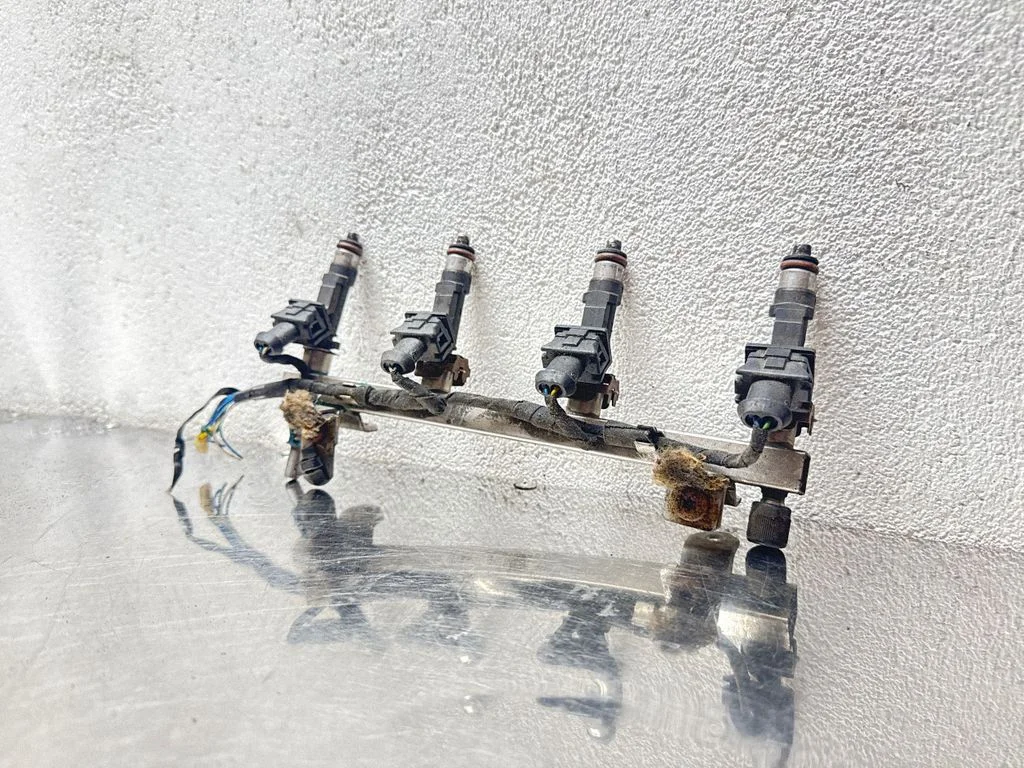 Pihustite (düüside) komplekt – Opel Astra H (2004-2012)