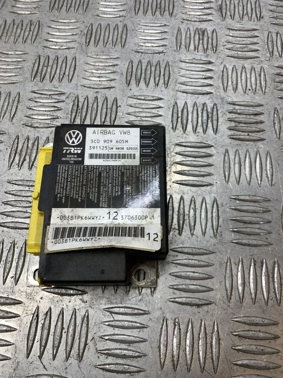 Airbag control unit/module 3C0909605M