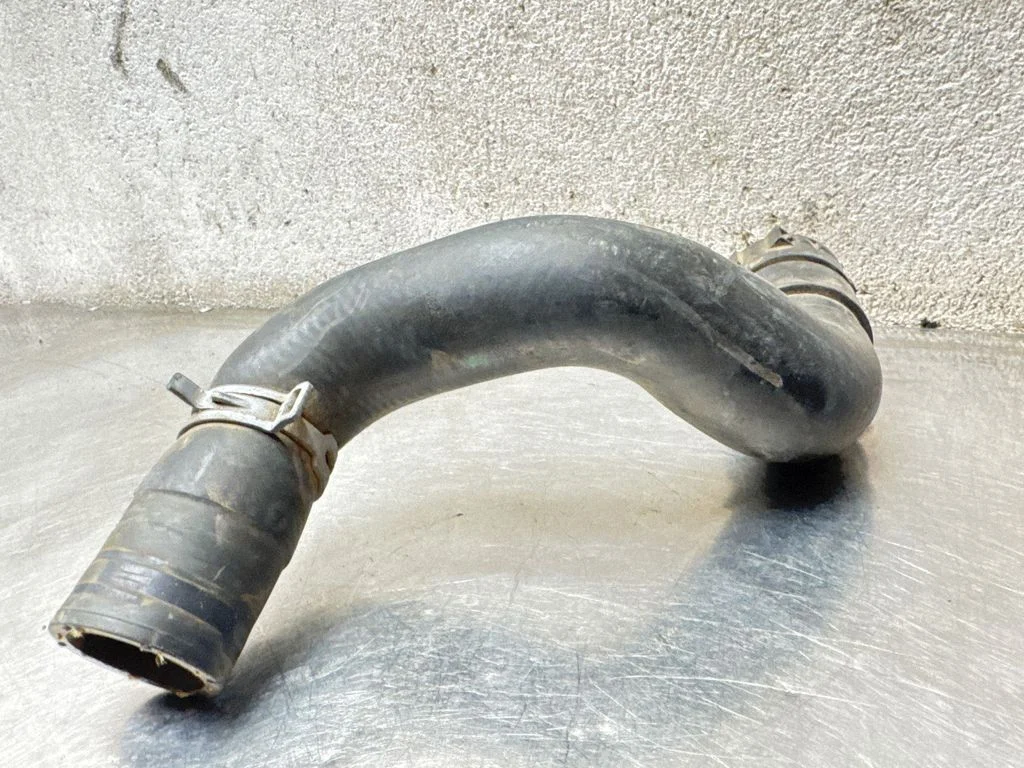 Coolant pipe/hose F2G88B273BMB
