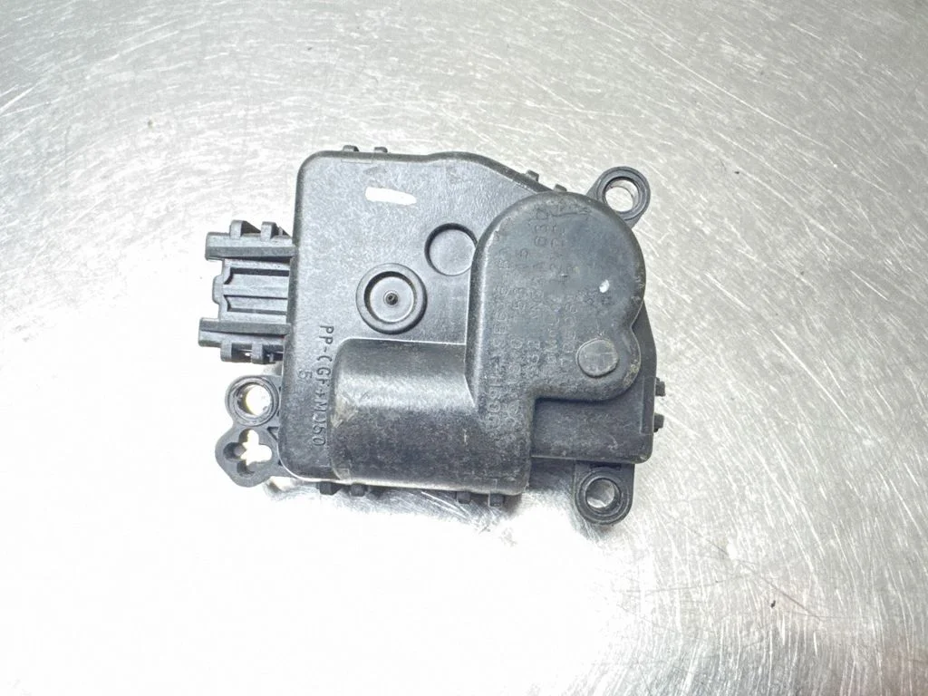 Air flap motor/actuator DG9H19E616