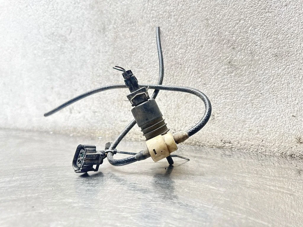 Klaasipesuvedeliku pump (klaaside) – Opel Astra G (1998-2009)