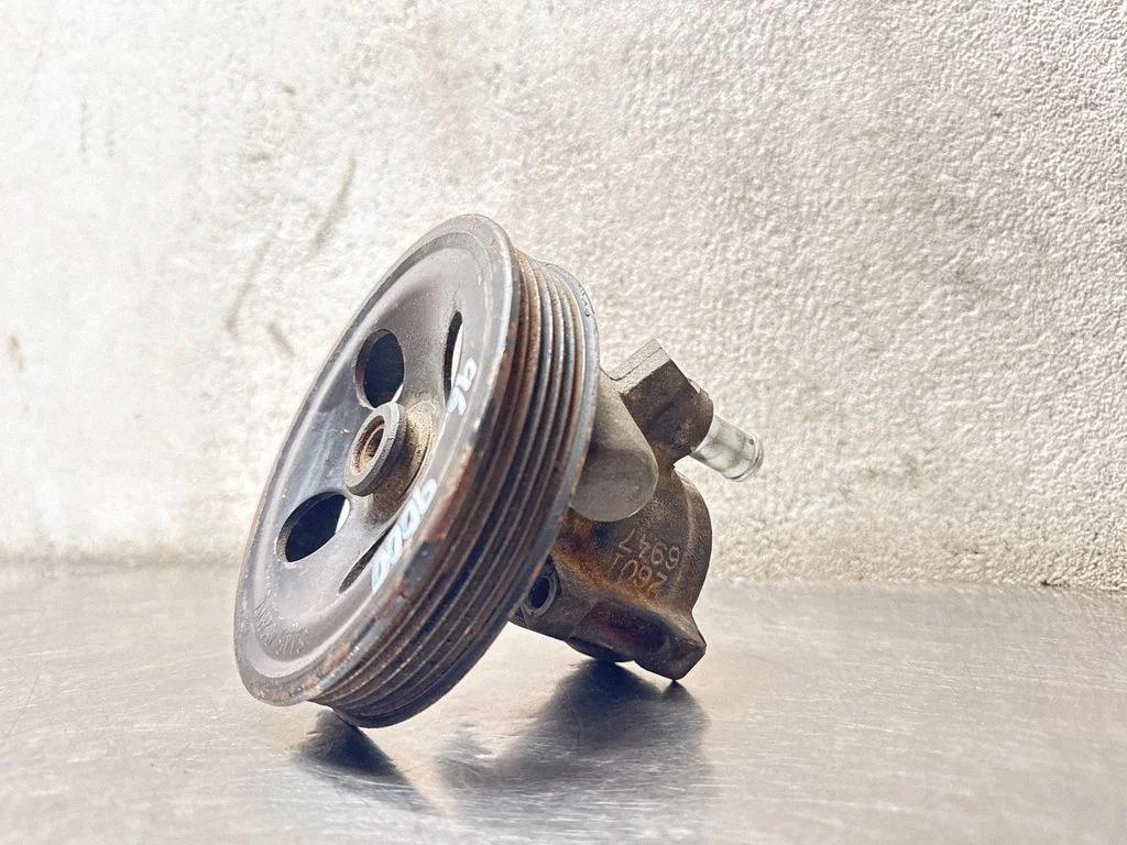 Power steering pump 4528717