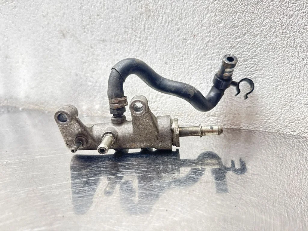 Regulator ciśnienia paliwa – Opel Vectra C (2002-2005)