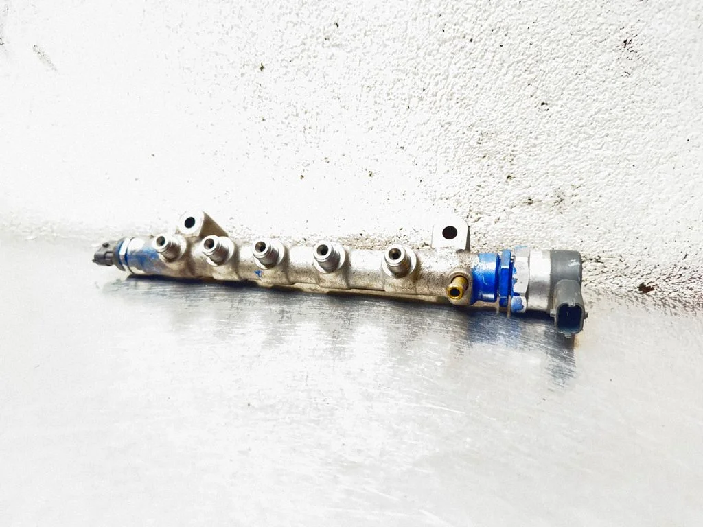 Fuel main line pipe 55578285