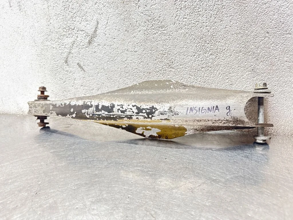 Rear upper control arm/wishbone