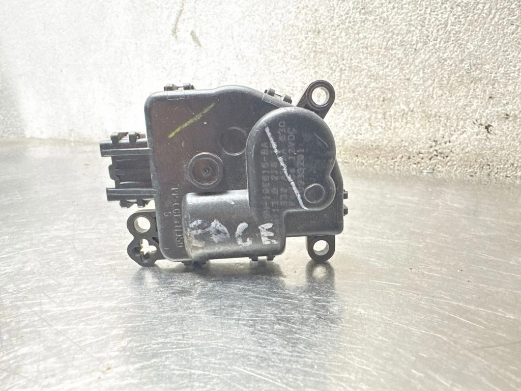 Air flap motor/actuator DG9H19E161BA