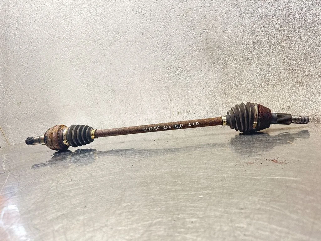 Rear driveshaft – rear right