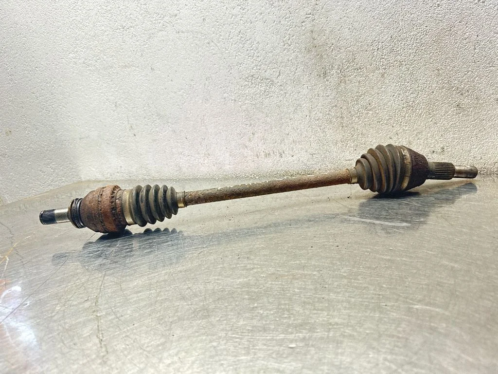 Rear driveshaft
