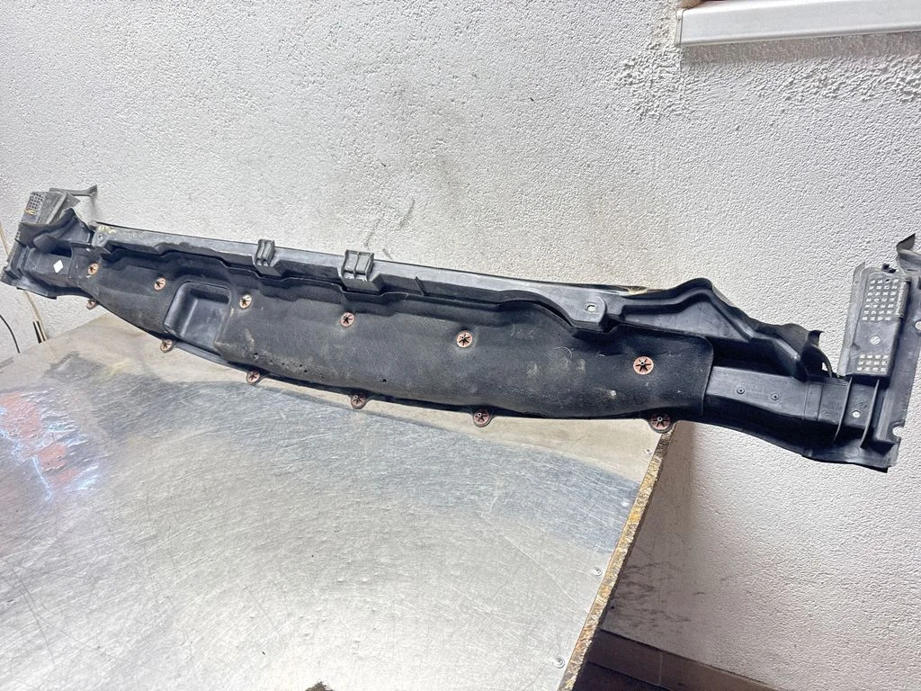 Wiper trim FT4BR01628