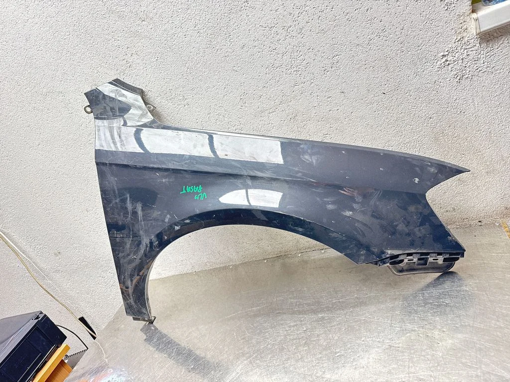 Fender – Volkswagen Passat CC (2008-2016)
